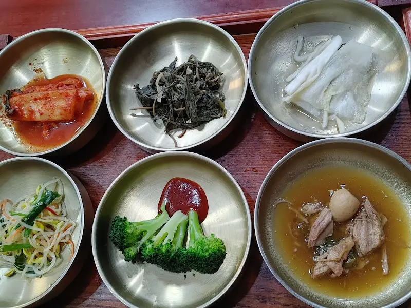 맛있게 조려진 생선 조림