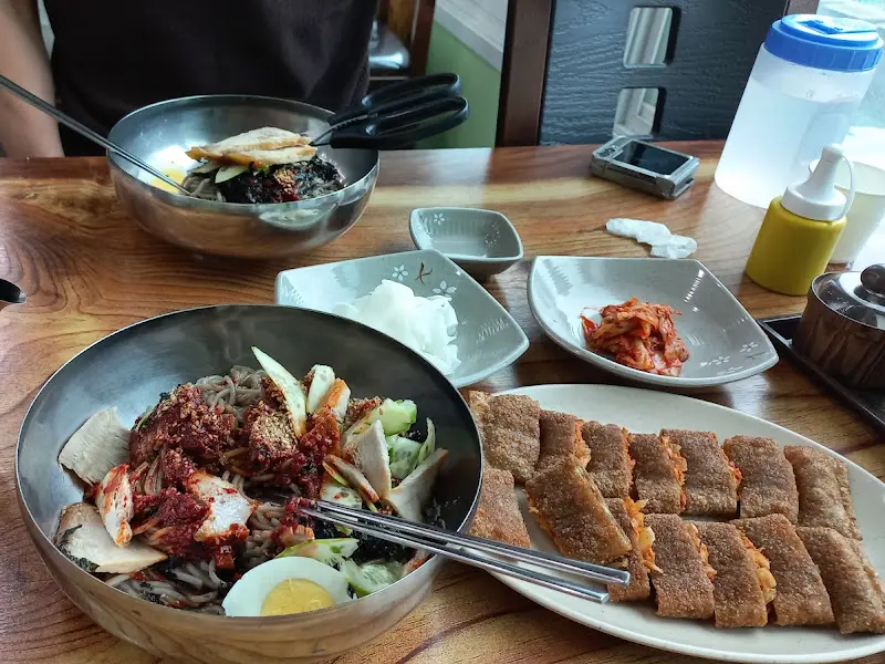 두메막국수 한 상 차림