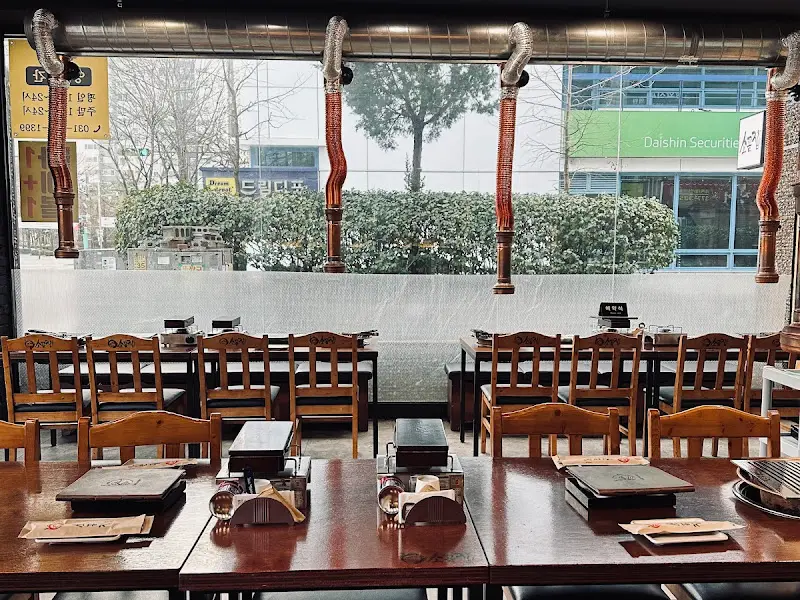 소곰집 내부 전경