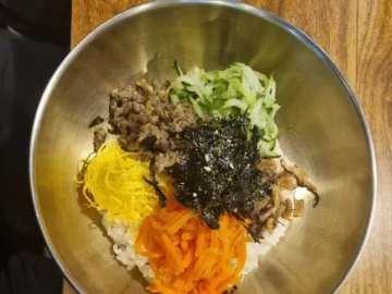 숨겨진 보석을 찾아서: 대전 유성 골목 안 한식 맛집 기행