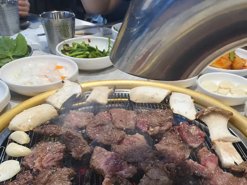 고기 굽는 모습