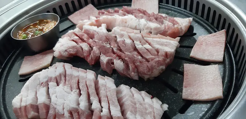 불판 위의 한우