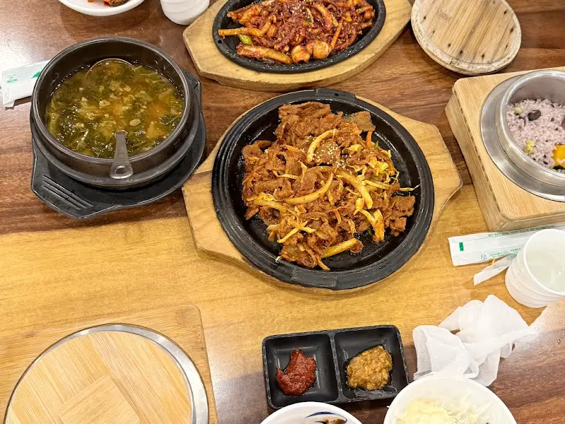 제육 쌈밥 한 상 차림