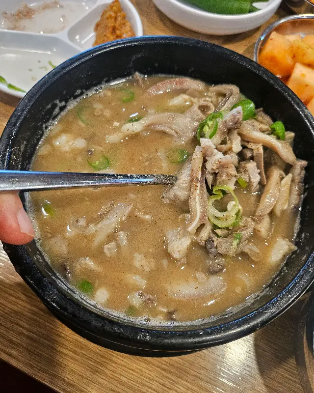만복순대국 순대와 고기