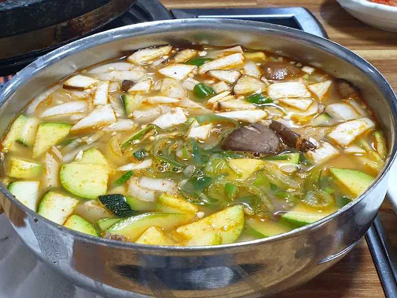 형제식당 내부