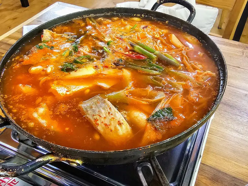 푸짐한 동태, 곤이, 알이 들어간 동태탕