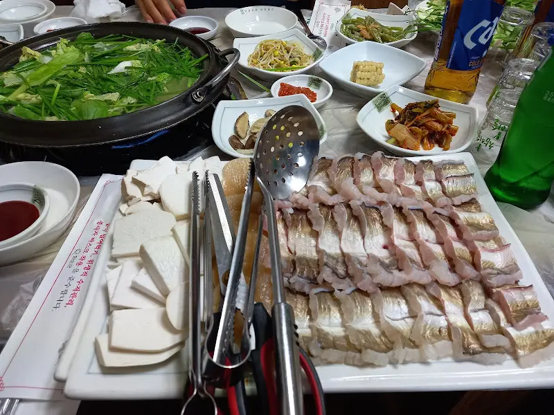 세꼬시 샤브샤브 한상차림