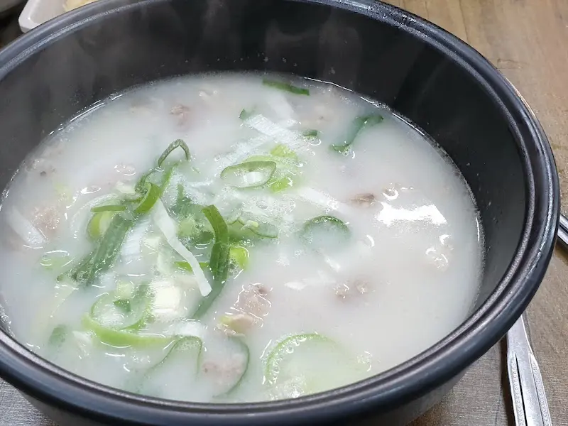 돼지국밥 클로즈업