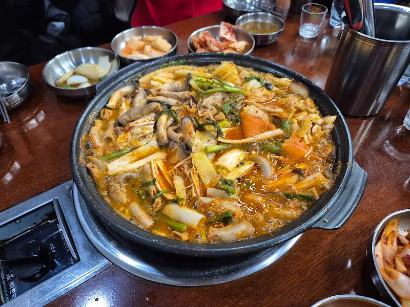 강남진해장 곱창전골 풀샷