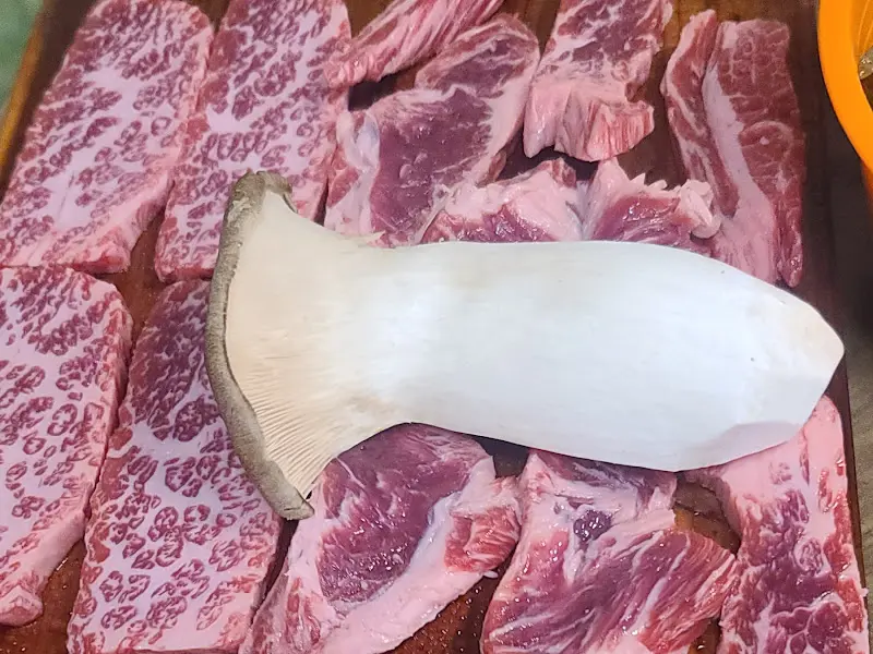 갈비살과 새송이버섯