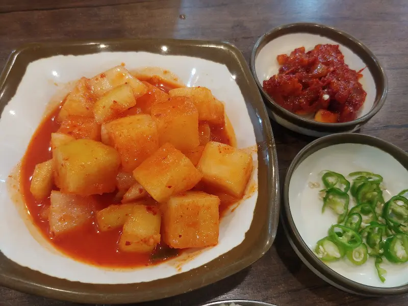 먹음직스러운 깍두기