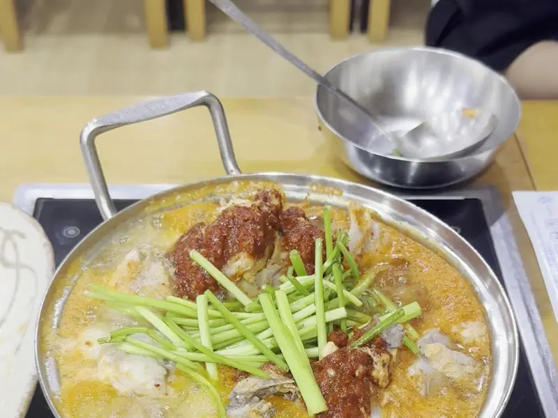 복어 매운탕 테이블 세팅