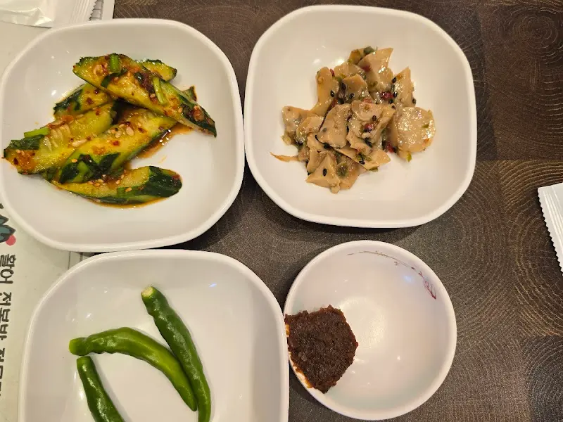 다양한 밑반찬 클로즈업