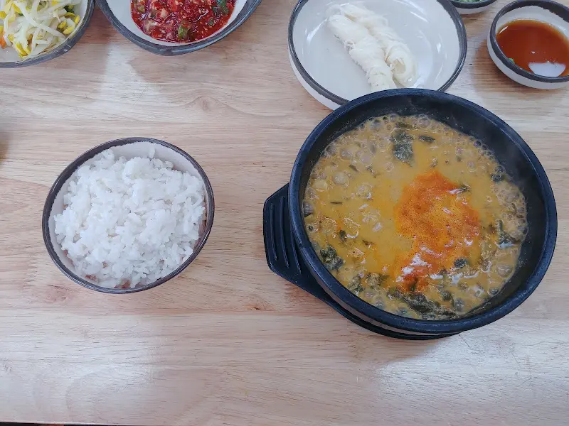 돌솥추어탕과 밥