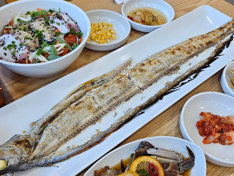 압도적인 크기를 자랑하는 통갈치구이