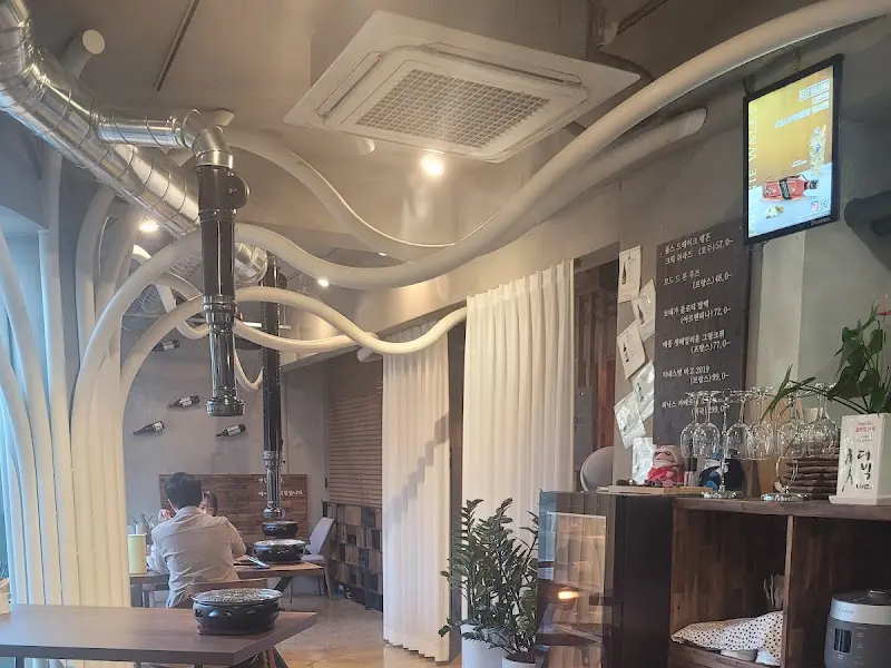 플라잉카우 내부 인테리어