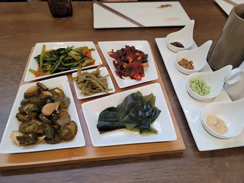 다양한 곁들임 메뉴