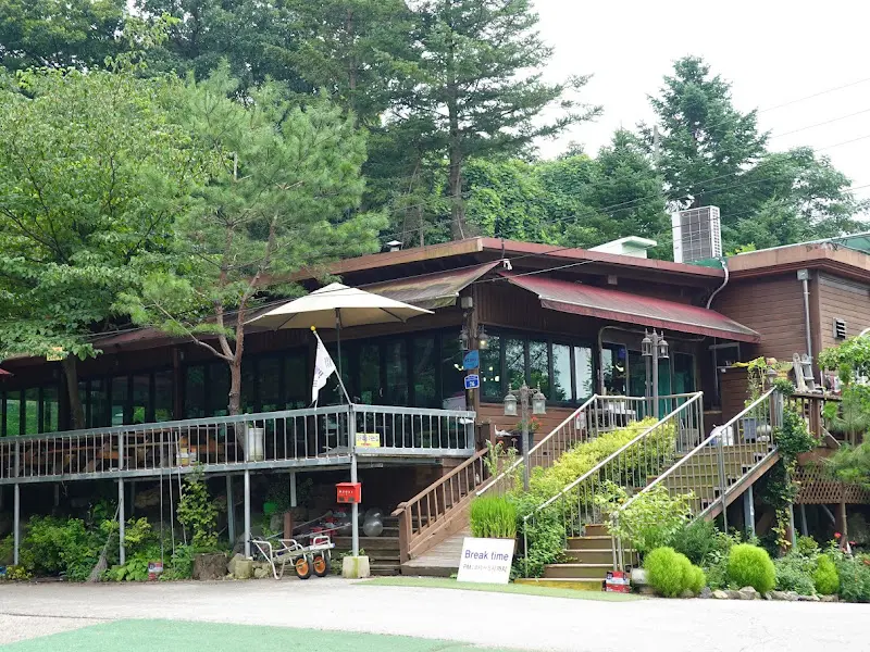 오두막골 식당 외관