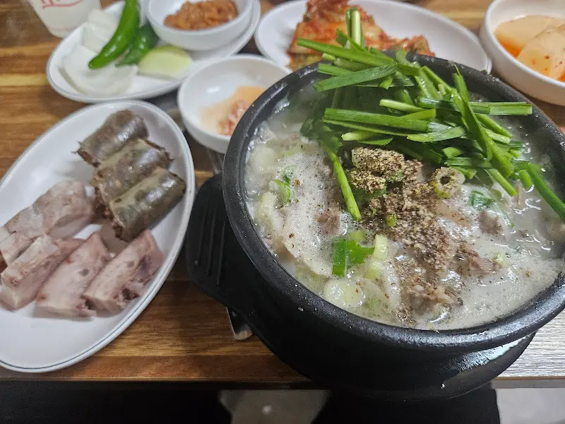 순대국 정식 한 상 차림