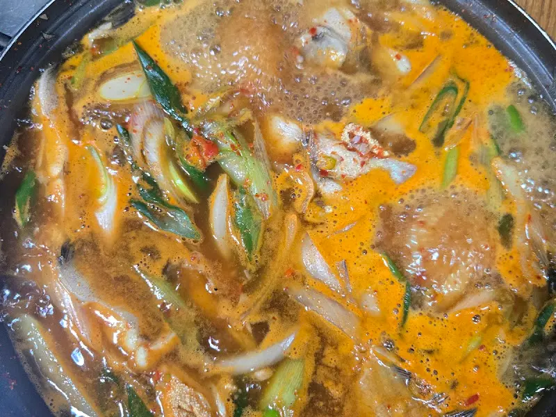 보글보글 끓는 물가자미찌개