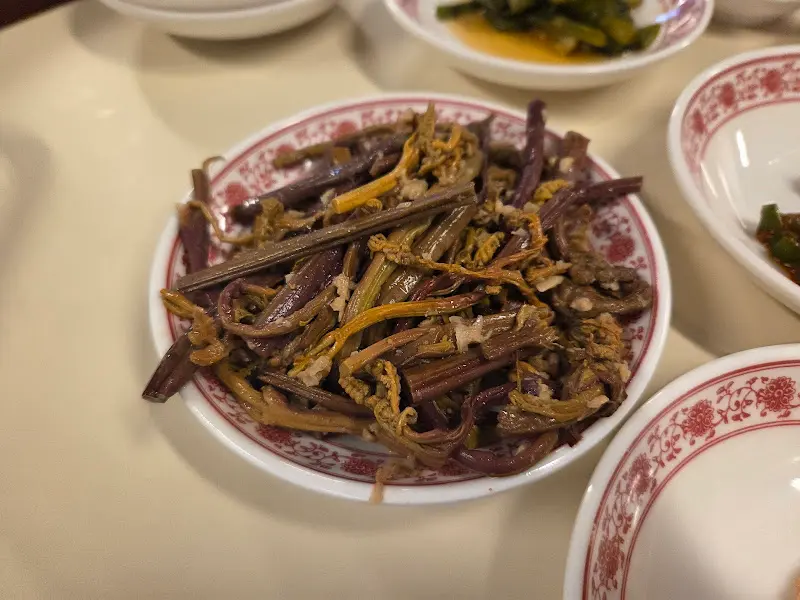 고소한 풍미가 일품인 고사리