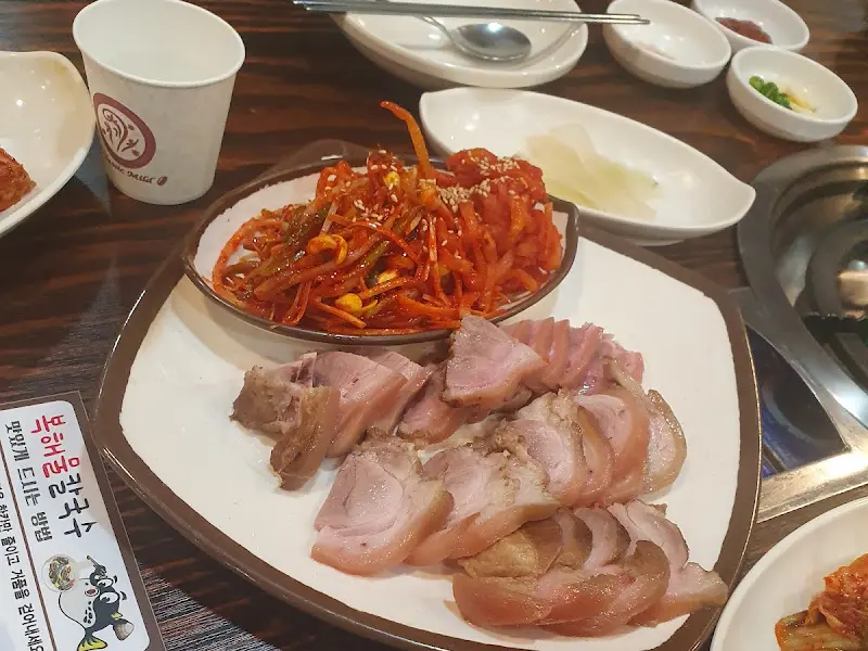 수육과 오삼불고기