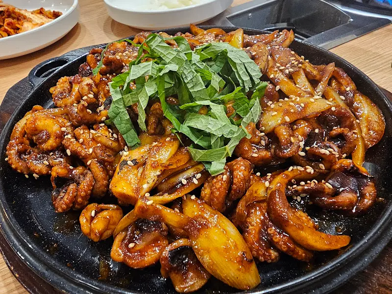 매콤한 쭈꾸미 볶음