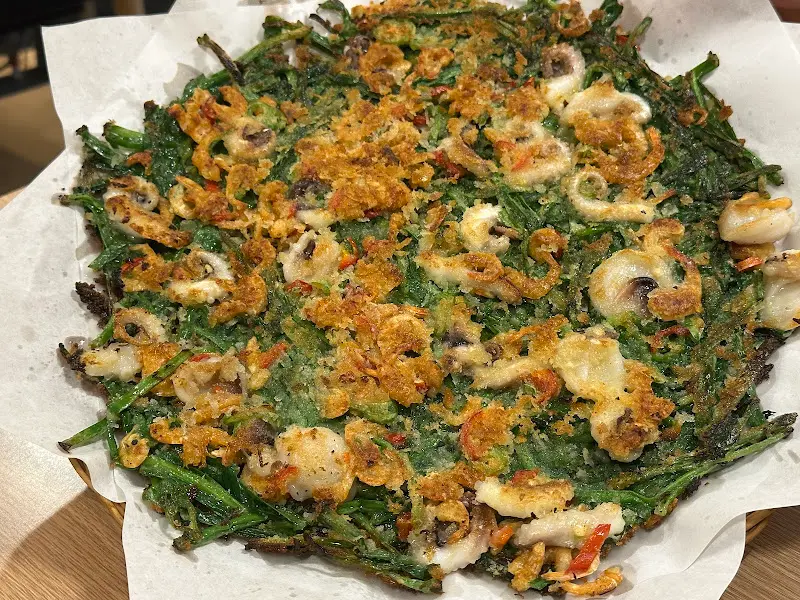 해물이 듬뿍 들어간 부추전