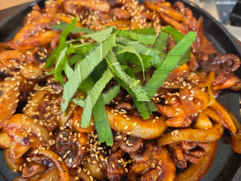 쭈꾸미 볶음 근접샷