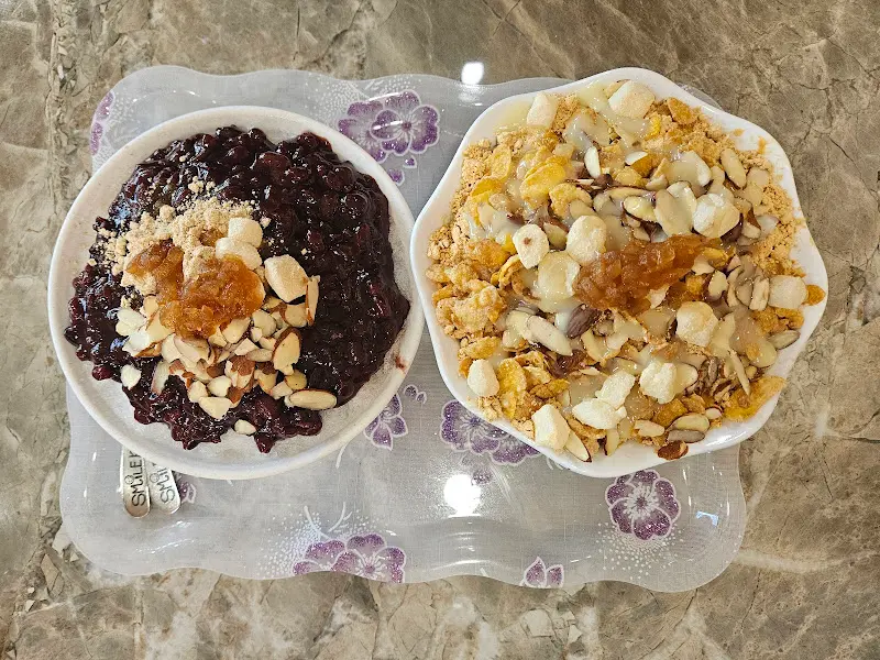 팥빙수와 콩빙수 전체샷