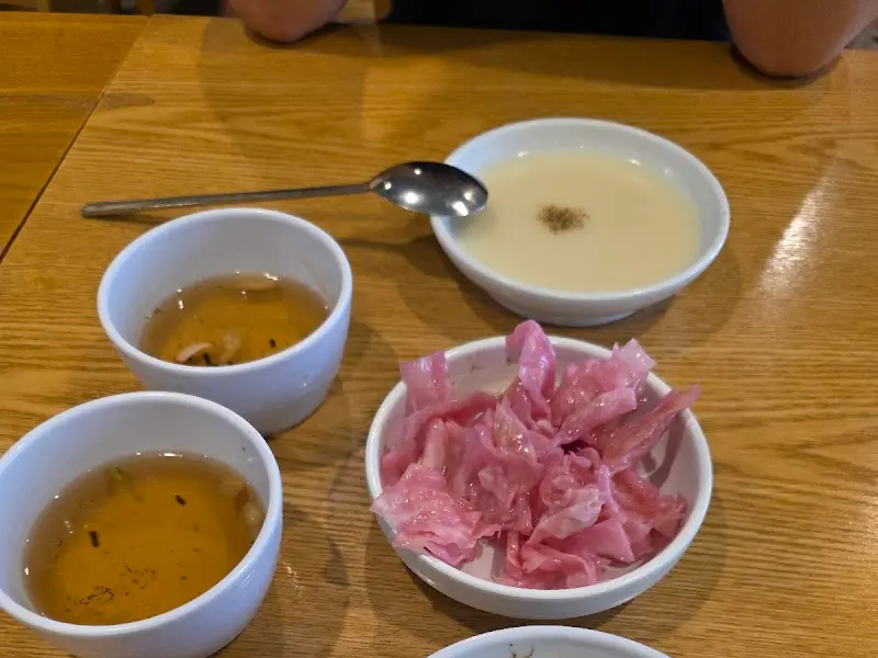 기본으로 제공되는 스프와 반찬