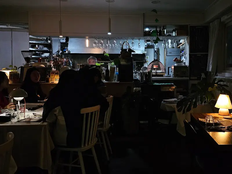 레스토랑 내부 전경