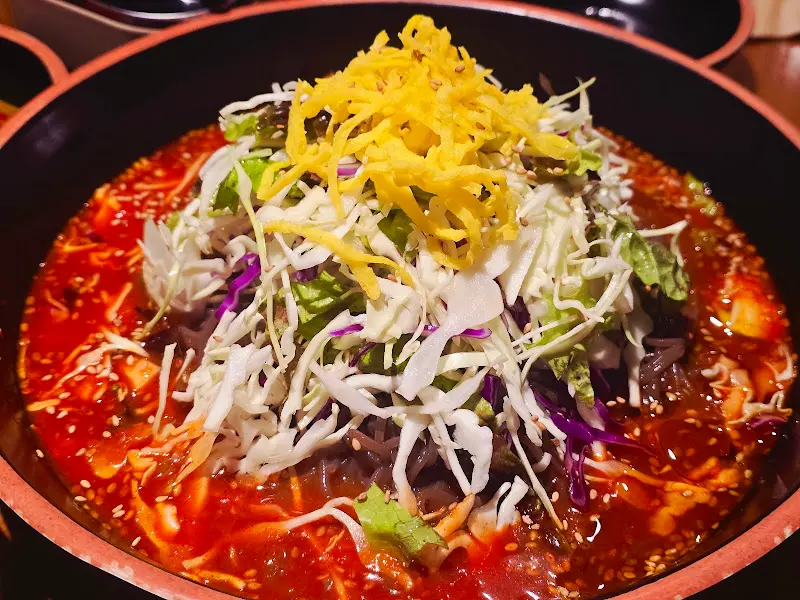 면발이 살아있는 쟁반 막국수