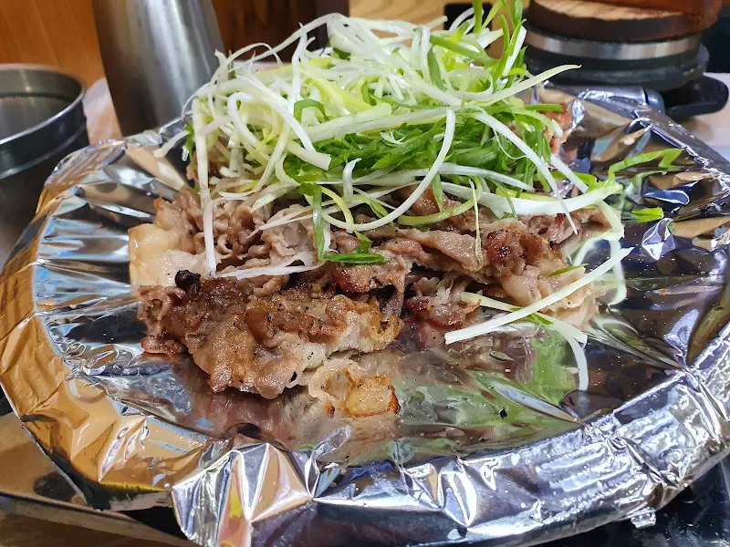 파가 듬뿍 올려진 연탄불고기