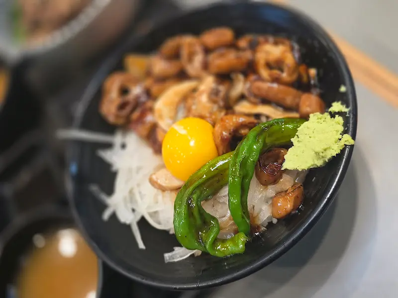 막창 덮밥의 비주얼