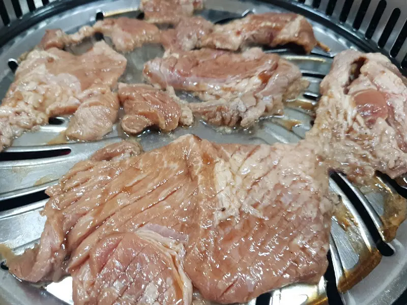 불판 위의 갈비