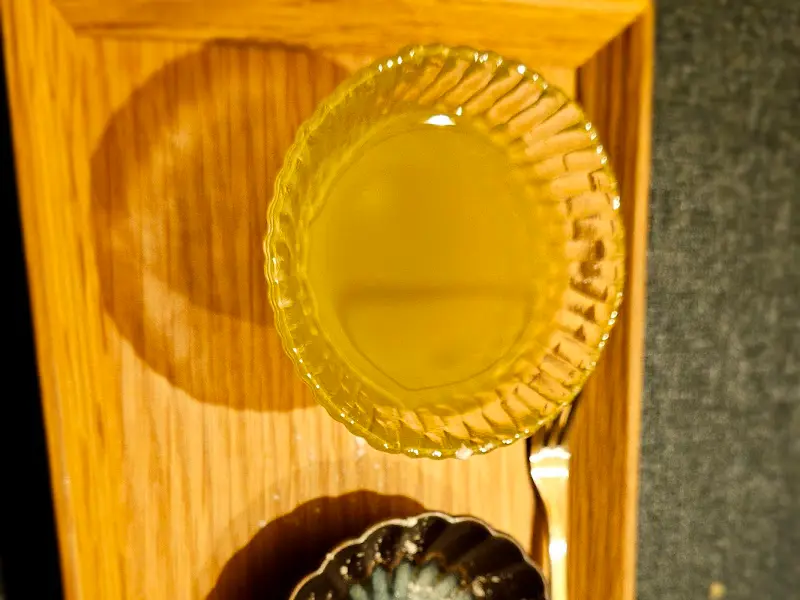 삿뽀로에서 제공되는 차의 모습