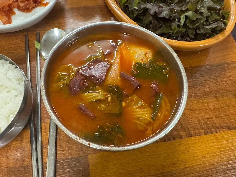 선지 가득한 선지 해장국