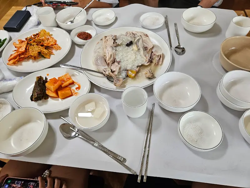 오리백숙 전체 상차림