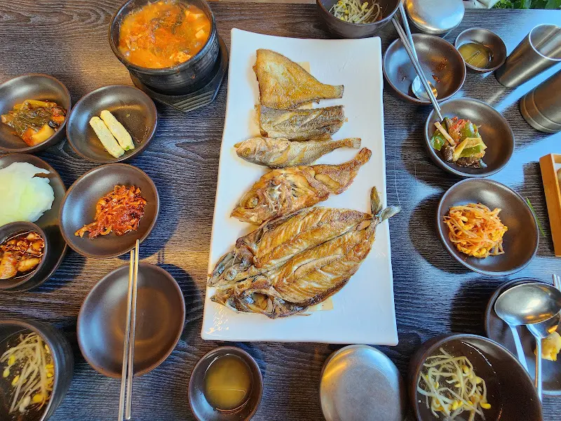 모듬 생선 구이 한상 차림