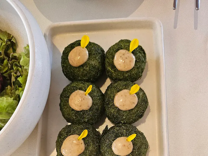 육회 감태 주먹밥