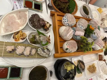 삼척에서 놓치면 후회할, 싱싱함이 살아있는 “지역명” 해산물 “맛집” 기행