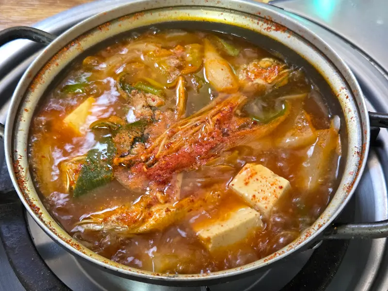조기가 듬뿍 들어간 매운탕