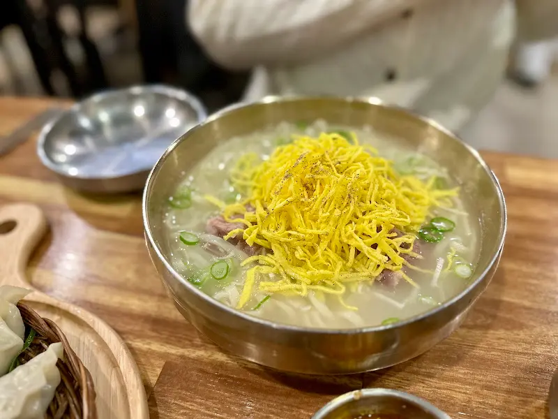 뼈칼국수와 비빔칼국수