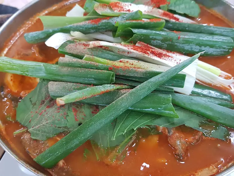 대파가 듬뿍 들어간 매운탕