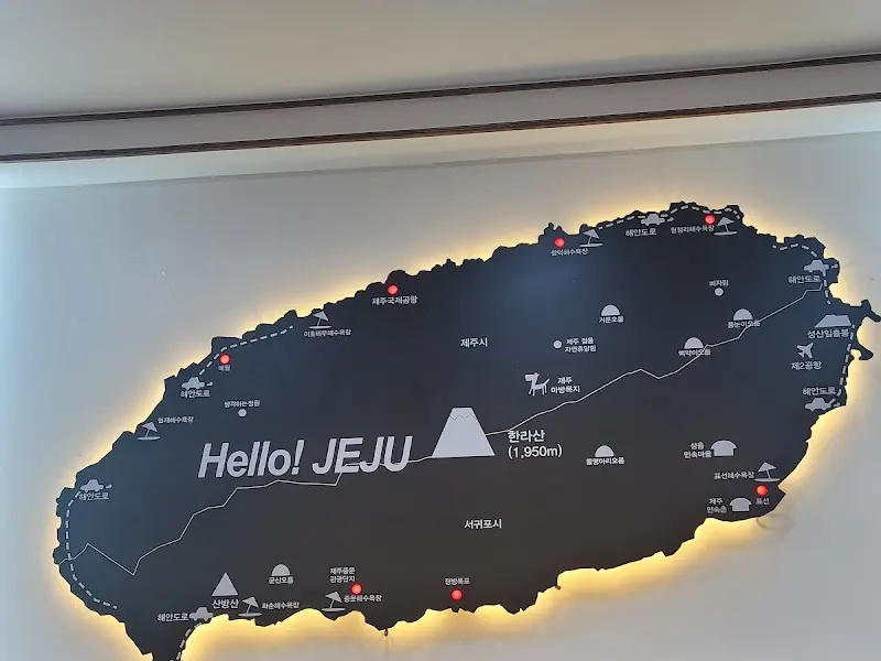 육지사람해장국 내부 제주도 지도