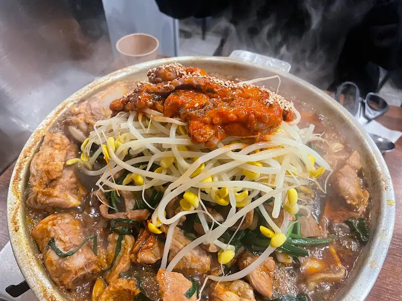 보글보글 끓는 쫄갈비