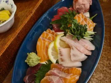 을지로에서 만난 특별한 맛, 신라스테이 ‘엠 스테이’ 일식 덮밥 맛집 탐험기