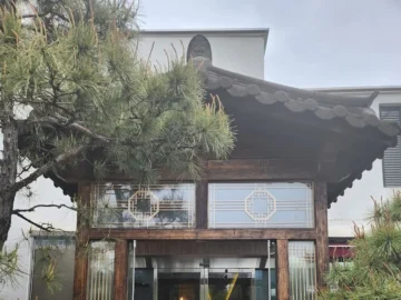 기흥에서 맛보는 얼큰한 전설, 한우집 민물새우탕의 기막힌 Story