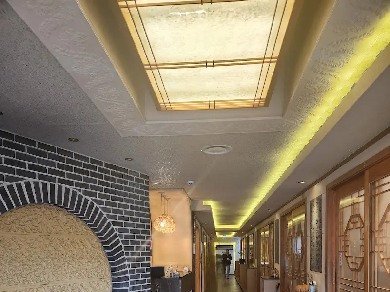 한우집 내부 인테리어